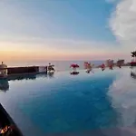 市中心/Centric Sea中心海/网红天空海景泳池/健身房/近六巷好莱坞/购物商圈居住出行方便