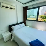 Apartment Club Royal Wongamat By Pattaya Sunny Rentals *