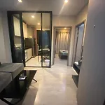 Pattaya The Base Central Festival 芭提雅市中心海滩近购物中心步行街的一卧室公寓