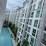 Garden Olympus อพาร์ทเม้น *