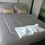 Aparthotel The Base By Nami 3*