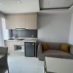 芭提雅市区阿卡迪亚泳池民宿arcadia Beach Near Walking Street