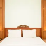 โรงแรม S Formally Sabai 3*