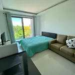 Club Royal Wongamat By Pattaya Sunny Rentals Apartment *