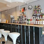 Js786 Cafe&bistro Hostel