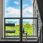 Unixx By The Sea Apartment *