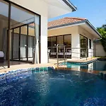 Avoca Pool Villas