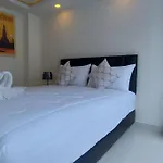 Grand Avenue - 2 B - 2 Baths, Pool View, 60sqm Apartment *