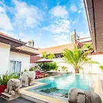 Seaside 2 Pools,beach@50m Villa