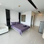 Apartment Center Ccr