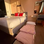 Downtown Chic Condo Rooftop Pool #Es20812