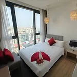 Newest!& Rare 2bdrms Ocean Facing Balcony #ef23914 อพาร์ทเม้น Pattaya