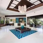 East Sea Paradise Hotel