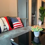 Downtown Lux Fun 2bedroom Rooftop Pool #tbb6575 *
