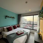 Downtown Lux Fun 2bedroom Rooftop Pool #tbb6575 *