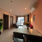 อพาร์ทเม้น Downtown Lux Fun 2bedroom Rooftop Pool #tbb6032 *
