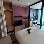 อพาร์ทเม้น Downtown Chic High Floor& Seaview #en57928