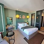 อพาร์ทเม้น Downtown Chic Rooftop Pool #en34018 Pattaya