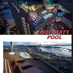 Downtown Chic Rooftop Pool #es32518 * Pattaya
