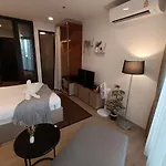 Downtown Chic Rooftop Pool #es13810 * Pattaya
