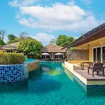 East Sea Paradise Hotel