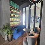 อพาร์ทเม้น The Edge 25th High Floor,