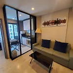 อพาร์ทเม้น The Base At Pattaya