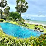 อพาร์ทเม้น The Palm Wongamat 21 Pattaya