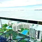 อพาร์ทเม้น The Palm Wongamat 21 *