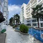 Grand Avenue芭提雅市中心近海滩近购物中心