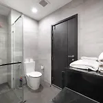 Edge 2br Balcony Garden View Infinity Pool & Location อพาร์ทเม้น