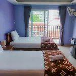 Patumnak Beach Guesthouse