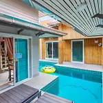 Romantic Pool Villa - 6 Bedroom - Private Pool & Absolute Privacy - Perfect For Groups