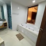 Ananya Beachfront Wongamat Paradise
