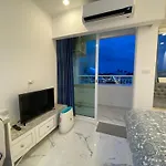 Jometian Empire Tower อพาร์ทเม้น *