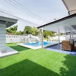 Greta Villa Pattaya ใกล้ชายหาด ใจกลางเมือง