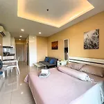 One Tower By Thaiminatorpattaya 75 อพาร์ทเม้น