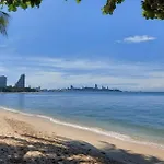 Ananya Beachfront Wongamat Paradise อพาร์ทเม้น *