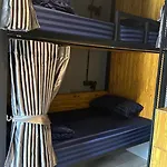 Hostel Friends Station Tukkom & Cafe Pattaya