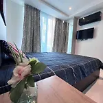 Apartment With Sea View Wongamat