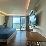 The Peak Towers Comfy Studio Apartment