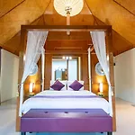 Pattaya Bungalow I, Totally Private Pool