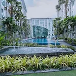 Center By K Apartment *