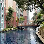 Grande Caribbean Apartment *