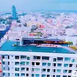 Sea View 2 Bed Room At Great Central Location