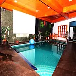Vibe Inn Walking Street Pattaya
