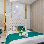 Luxury Modern 3 Bedrooms Pool Villa In City Center