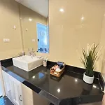 New Nordic Marcus Vip-5 - Spacious Near The Sea In The Area Of Phra Tam Nak Hill Apartment Pattaya