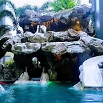 Centara Avenue Pool View B72