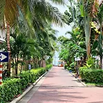 Bunk Bed Beach Hostel